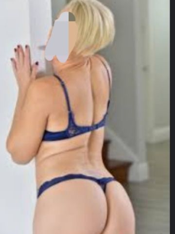 Лилия Знойная Блондинка